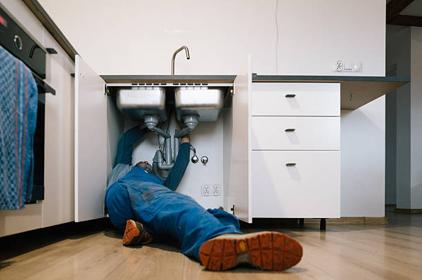 Professional Leak Detection technician working in Fulton, IN